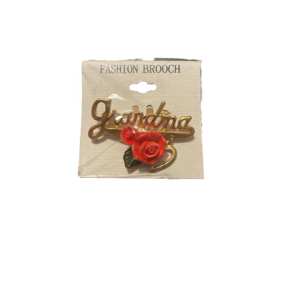 FASHION BROOCH WITH GRANDMA AND FLOWERS